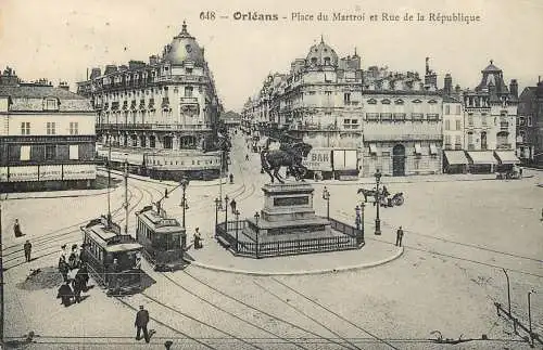 France postcard Orleans place du Martroi et rue de la Republique tram