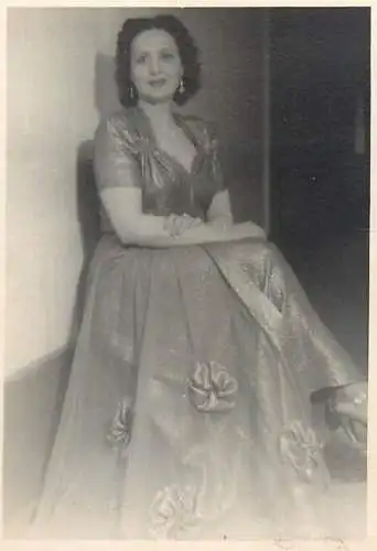 Photo format 6 x 9 cm Romania woman snapshot instant foto