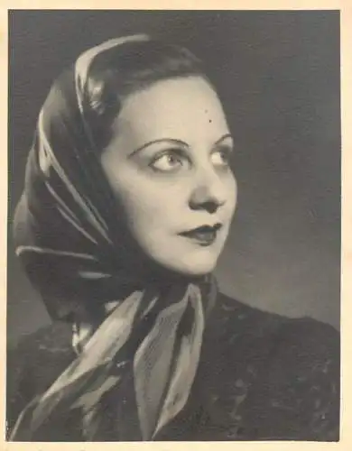 Photo format 6 x 9 cm Romania teatru actrita Viorica Iuga