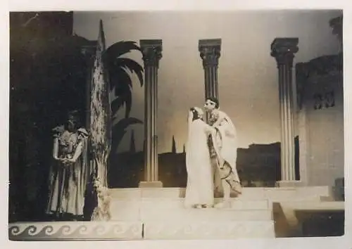 Photo format 6 x 9 cm Romania foto Leonardo Timisoara theatre