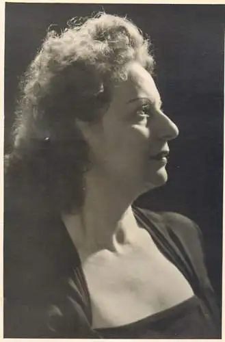 Photo format 6 x 9 cm Romanian theatre actress Viorica Iuga
