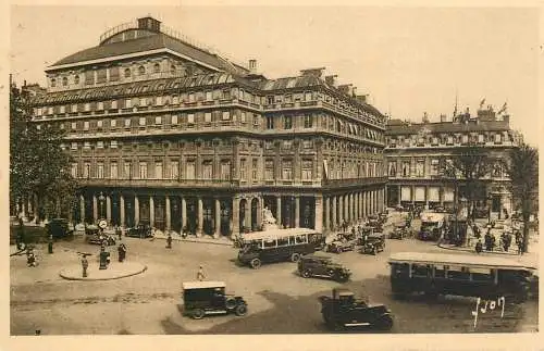 France Paris place du theatre francais 1937 tram bus