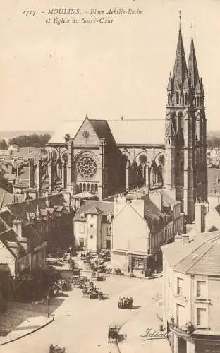 France postcard Moulins place Achille Roche et eglise du Sacre Coeur