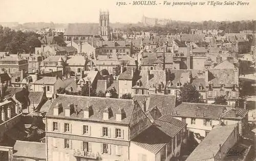 France postcard Moulins vue panoramique sur l'Eglise Saint Pierre