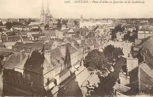 France postcard Moulins place d'Allier et Quartier de la Cathedrale