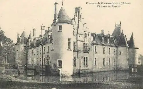 France postcard Nievre Cosne-sur-Loire chateau du Peseau