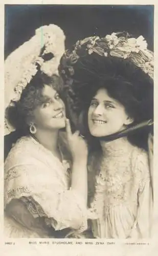 English actress and singer of the Victorian and Edwardian eras Miss Marie Studholme coiffure dress Zena Dare
