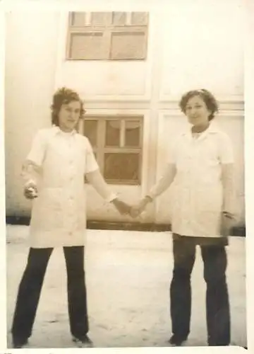 Romania souvenir photo 6 x 9 cm nurse school