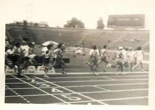 Romania atletism Bucuresti 1975 sport topic souvenir photo 6 x 9 cm cross race