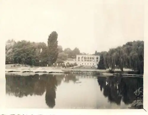 Romania atletism Bucuresti 1975 sport topic souvenir photo 6 x 9 cm lake and palace