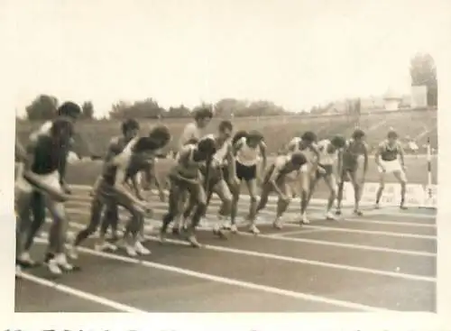 Romania atletism Bucuresti 1975 sport topic souvenir photo 6 x 9 cm cross startup line