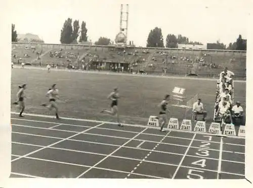 Romania atletism Bucuresti 1975 sport topic souvenir photo 6 x 9 cm stadium cross run
