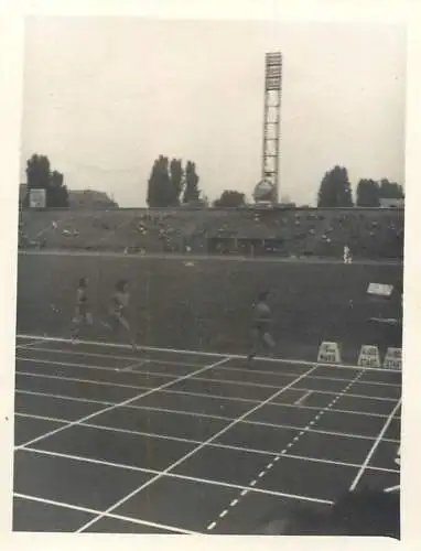 Romania atletism Bucuresti 1975 sport topic souvenir photo 6 x 9 cm stadium event cross