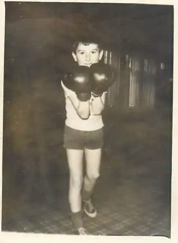 Romania sport topic souvenir photo 6 x 9 cm boxing scene