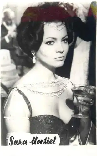 Cinema stars actors souvenir photo 6 x 9 cm Sara Montiel