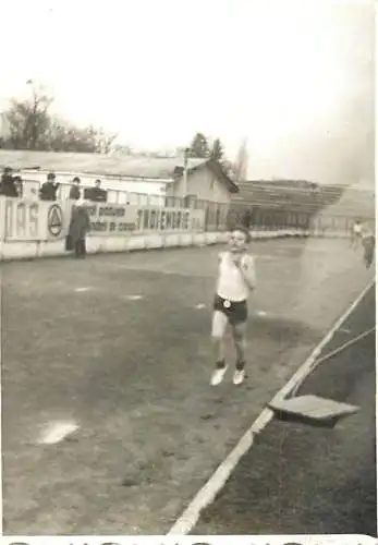 Romania photo 6 x 9 cm children cross midrun effort