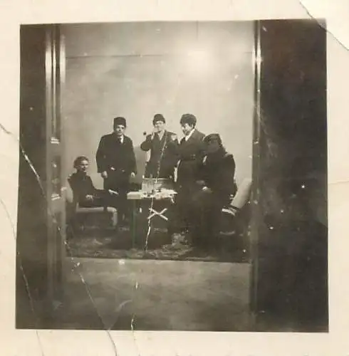 Poto 6 x 9 cm people social history Jiu Vally miner poem 1937