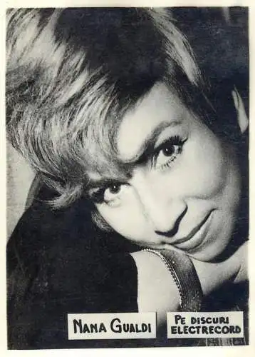 Singer Nana Gualdi photo