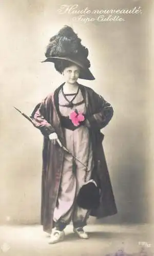 Parisian fashion haute nouveaute Jupe-Calotte