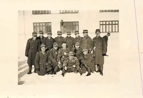 Romania photo 6 x 9 cm social history soldiers group photo 1941