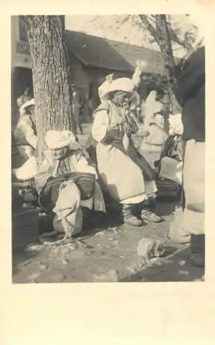 Bosnia Herzegovina real photo postcard showing ethnic women folk types "Schwarz" foto