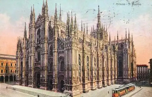 Italy Milano Il Duomo tramvia