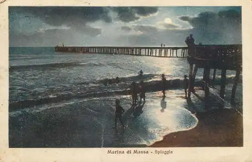 Italy Marina di Massa Spiaggia vista di notte