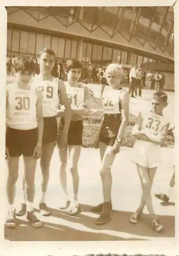 Photo 6 x 9 cm Romania social history athletic competition