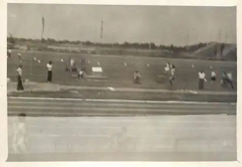 Photo 6 x 9 cm Romania social history sport scene athletic stadium