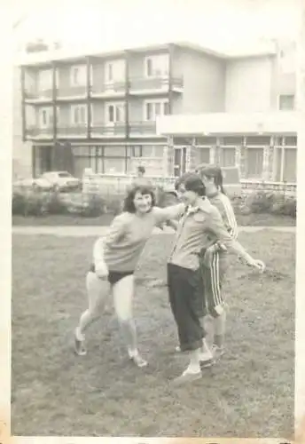 Photo 6 x 9 cm Romania social history athletic competition