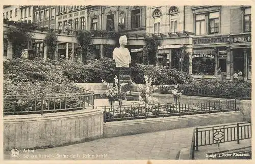 Belgium Arlon Square Astrid - statue de la Reine Astrid