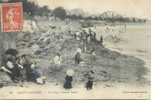 France Saint Nazaire La Plage a maree haute