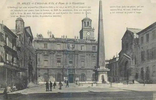 France Arles Hotel de Ville & Place de la Republique
