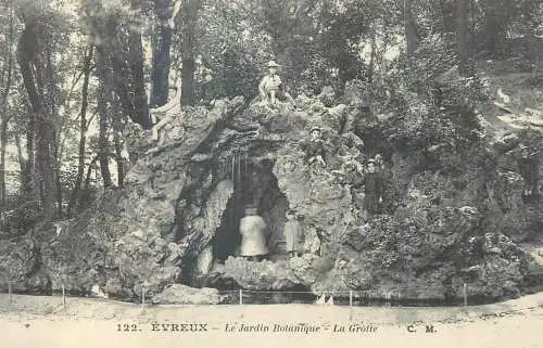 France Evreux Le Jardin Botanique La Grotte