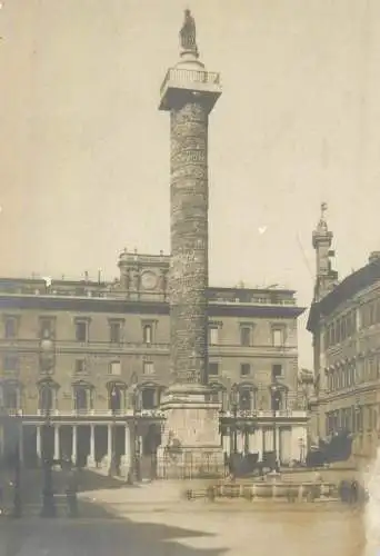 Italy Roma Piazza Colonna Marcus Aurelius Column