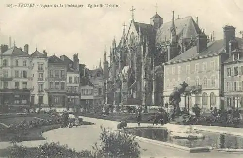 France Troyes Square de la Prefecture Eglise St Urbain