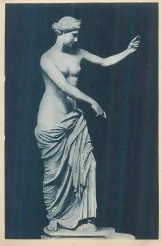 Venere vincitrice Scultura Antica Museo Nazionale Napoli Italy