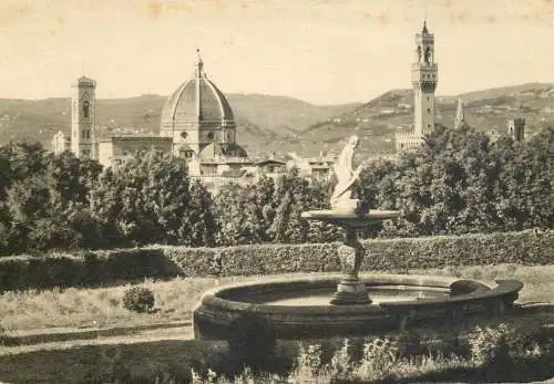 Postcard Italy Firenze (Florence) Boboli garden dome and Palazzo Vecchio