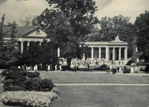 Postcard Germany Bad Oeynhausen Wandelhalle im Kurpark