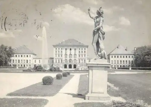 Postcard Germany Bavaria  Munchen Schloss Nympherburg