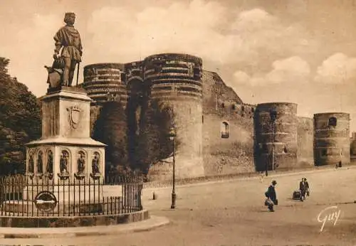 Postcard France Maine et Loire > Angers le chateau