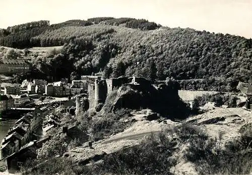 Postcard Belgium La Roche en Ardenne les ruines du chateau