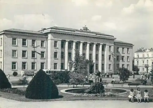 Postcard Bulgaria Ruse Pyce la maison des soviets