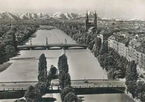 Postcard Germany Bavaria > Muenchen sides of the Isar