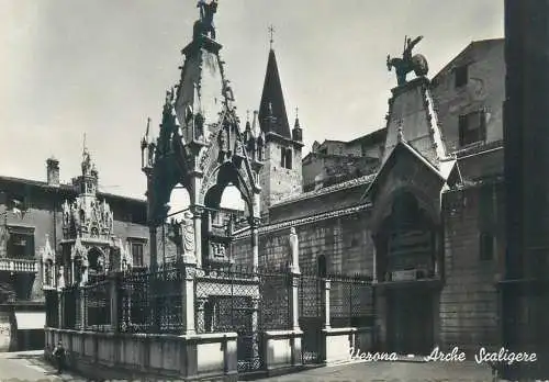 Postcard Italy Verona Arche Scaligere