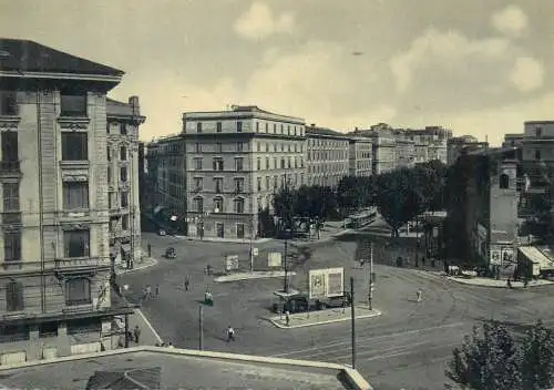 Postcard Italy Rome Piazza Fiume