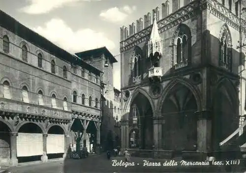 Postcard Italy Bologna Piazza della Mercanzia