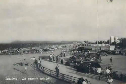 Postcard Italy Riccione la grande spiaggia