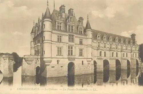 France Chenonceaux Le Chateau facade orientale