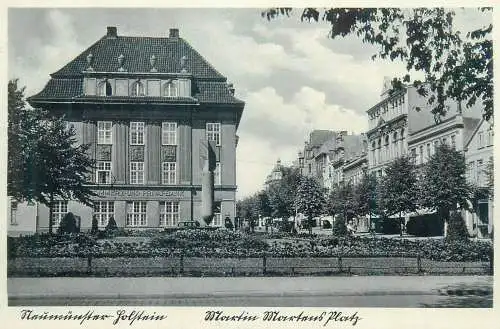 Germany Neumünster. Martin-Mertens-Platz, Commerz- und Privatbank, zwischer 1930 und 1940